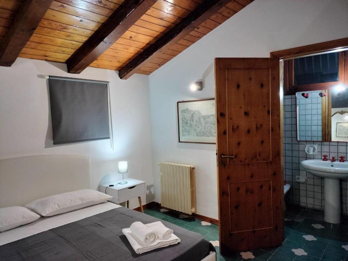 Villa Letizia Rooms & Apartments Noto Buitenkant foto