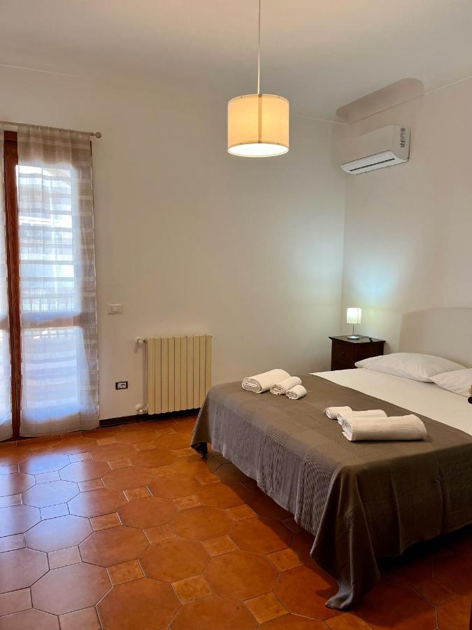 Villa Letizia Rooms & Apartments Noto Buitenkant foto